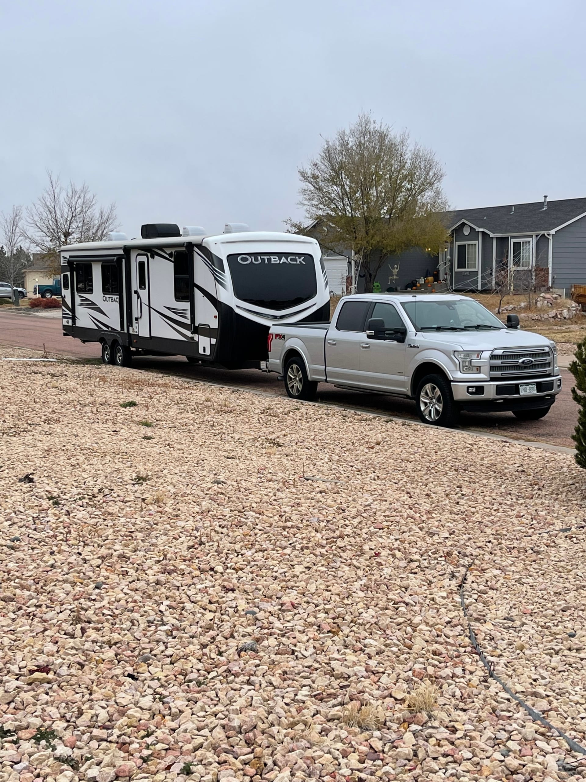Keystone Outback HAL527*