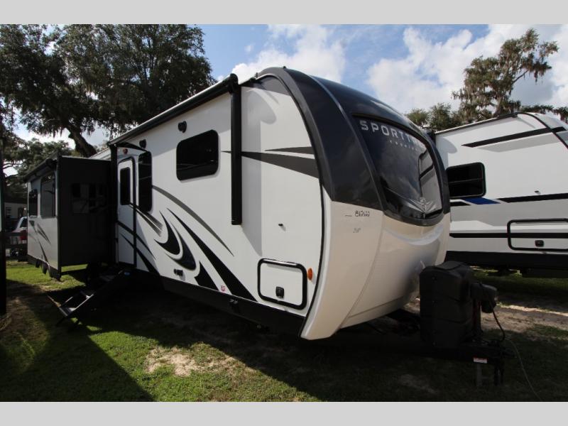 Venture RV SportTrek - HAL685
